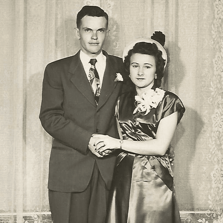 Kenneth and Mary King, photo, Ancestry