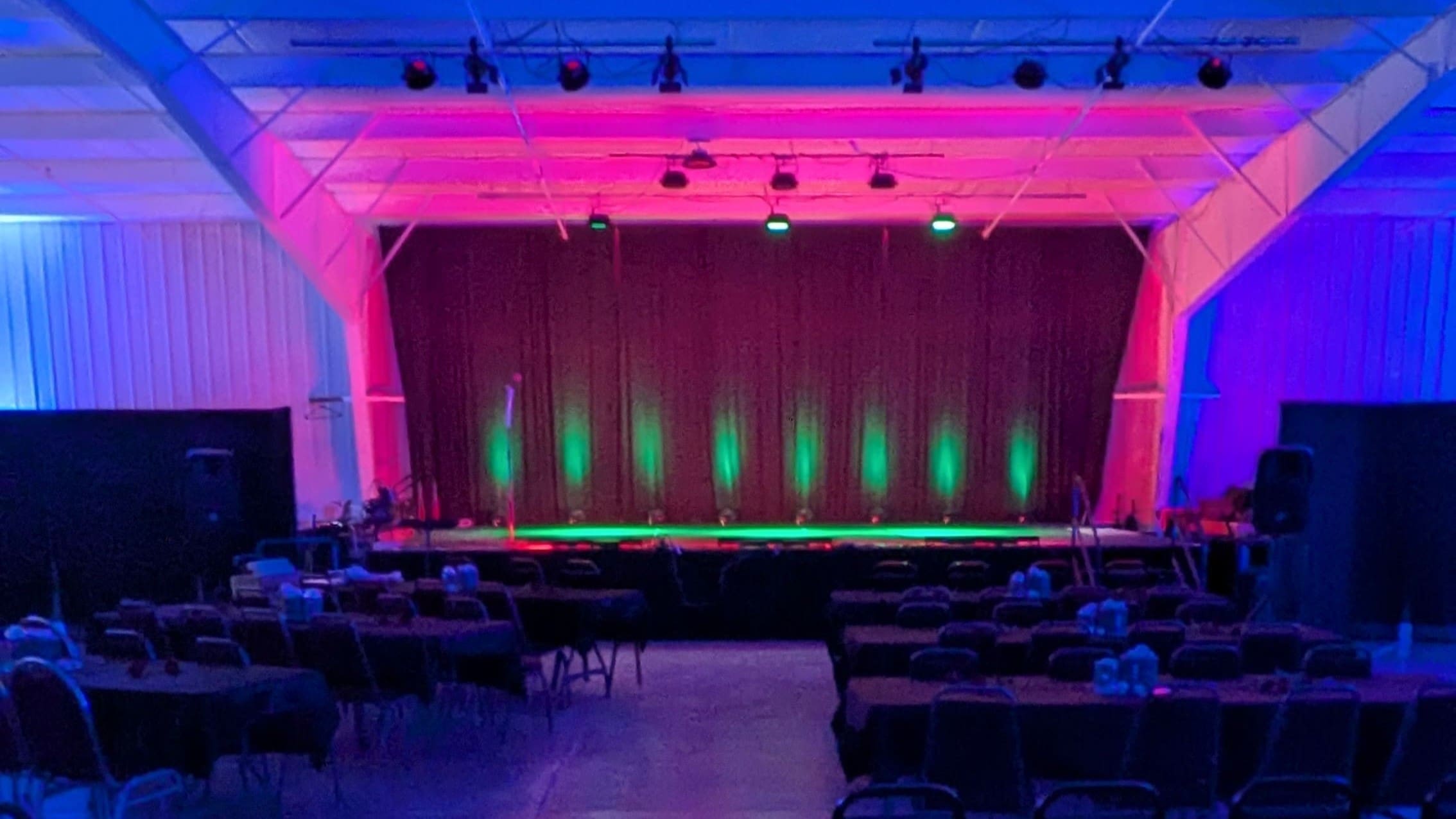 CC-Stage, horizontal